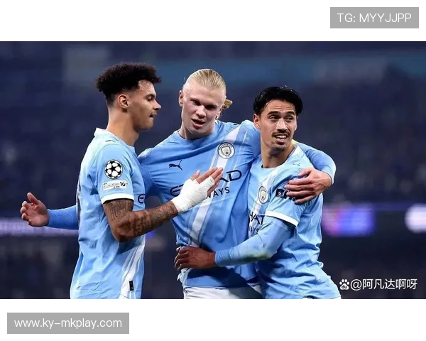 哈兰德远角抽射穿越对方球门 哈兰德远角抽射穿越对方球门