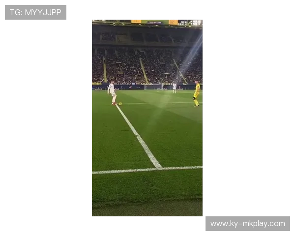 姆巴佩中路包抄到位 姆巴佩中路包抄到位